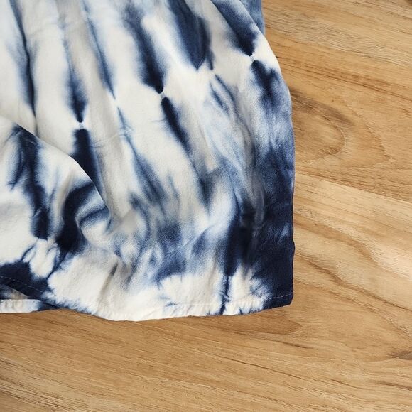 🔹️Young Fabulous & Broke Blue Tie Dye Rayon Tied Front Top Small - Picture 8 of 12